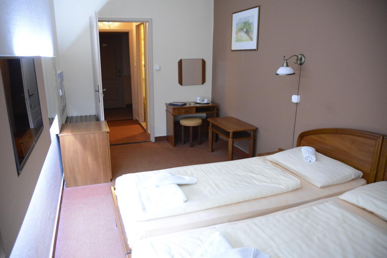 Hotel Minerva Mosonmagyaróvár المظهر الخارجي الصورة
