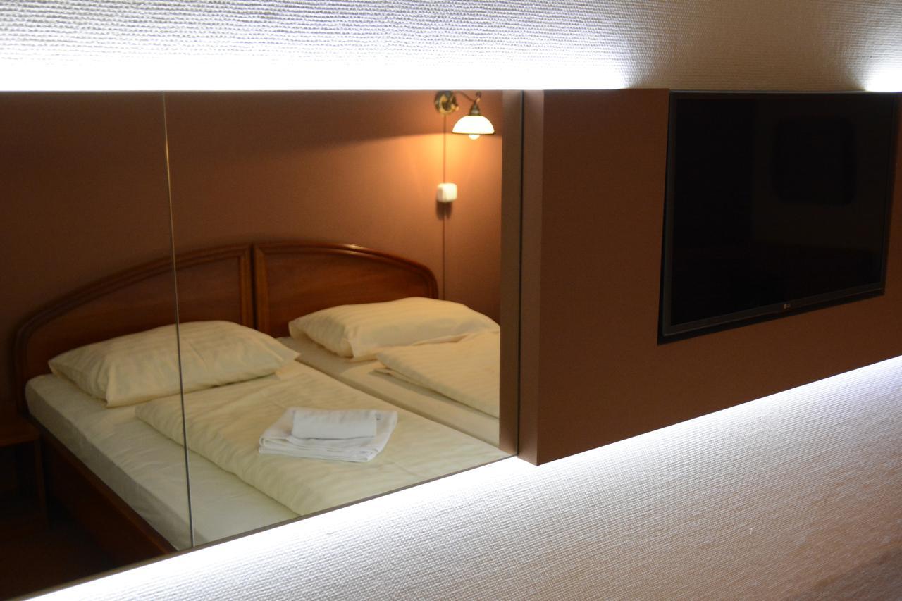 Hotel Minerva Mosonmagyaróvár المظهر الخارجي الصورة