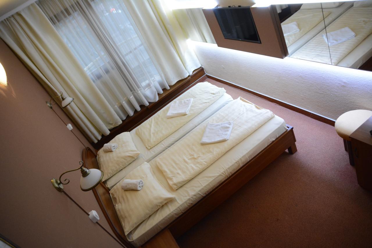 Hotel Minerva Mosonmagyaróvár المظهر الخارجي الصورة